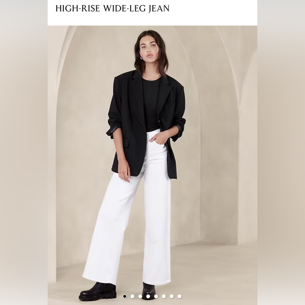HIGH-RISE WIDE-LEG JEAN